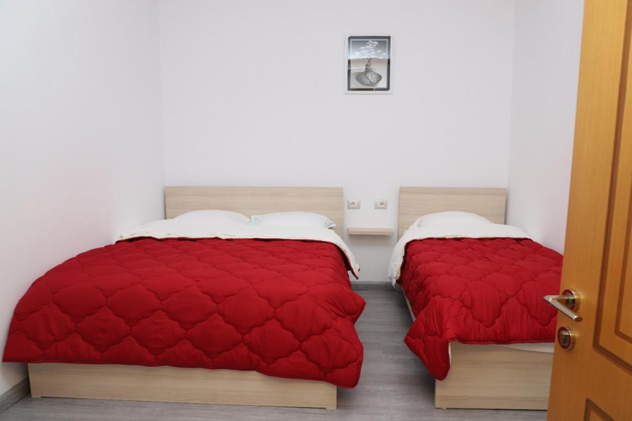 Comfort Apartment Berat Kültér fotó