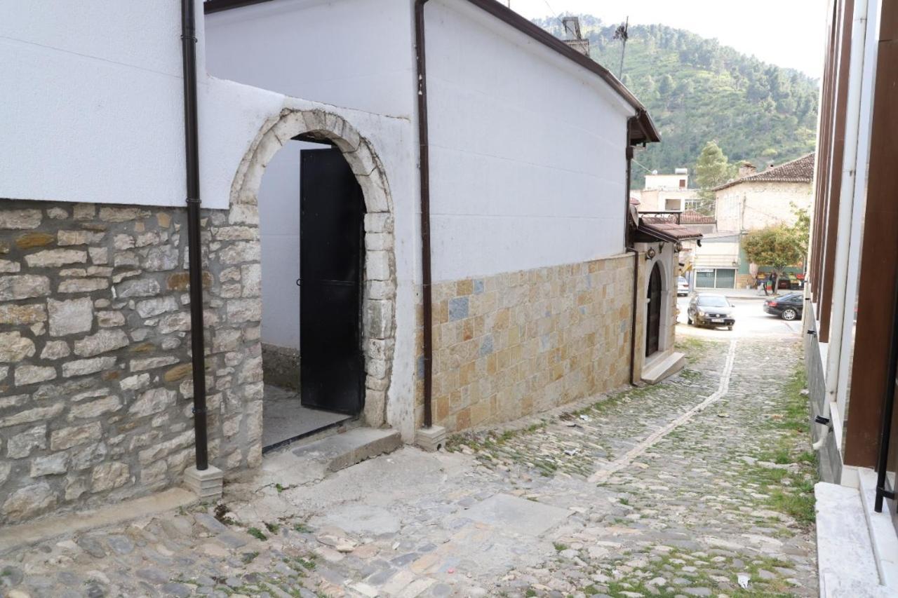 Comfort Apartment Berat Kültér fotó